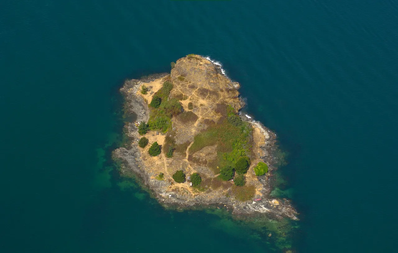 Harney Channel